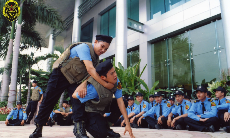 Lợi ích khi chọn dịch vụ bảo vệ sự kiện Đất Việt