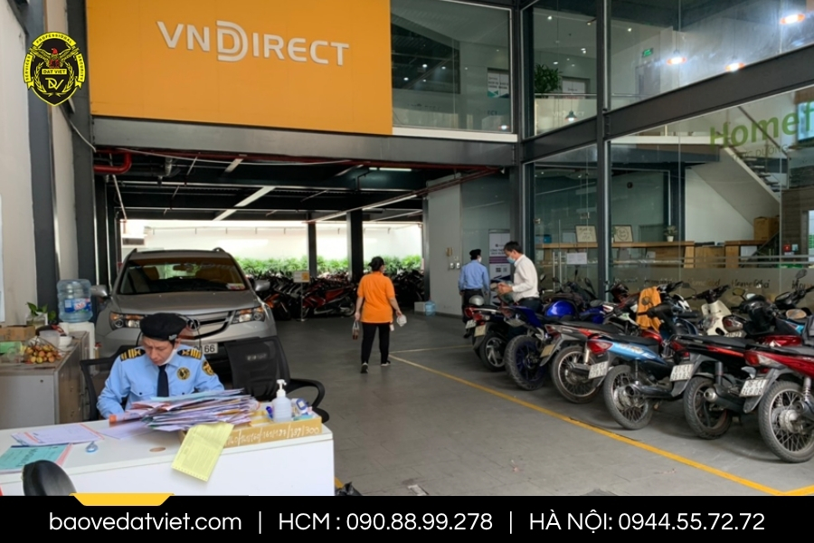 Có nhiều yếu tố ảnh hưởng đến giá dịch vụ bảo vệ tòa nhà