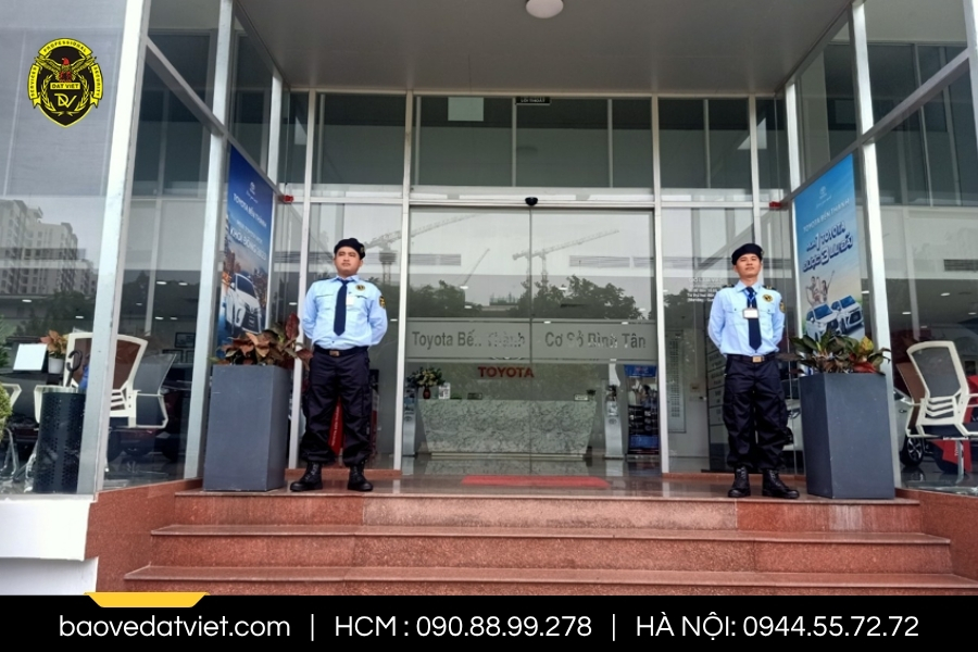 Thuê dịch vụ bảo vệ tòa nhà tại Bảo vệ Đất Việt với đội ngũ nhân viên bảo vệ chuyên nghiệp và tận tâm